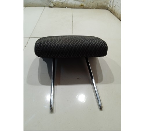 Подголовник (задний)