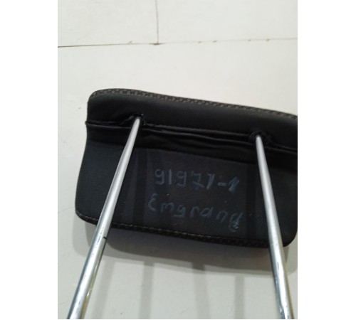 Подголовник (задний)