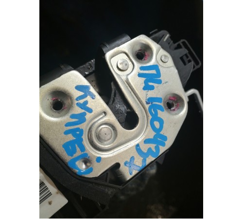  Замок двери передний левый