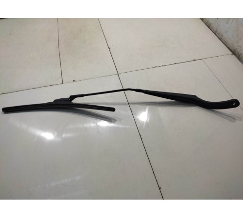 Поводок стеклоочистителя (правый)