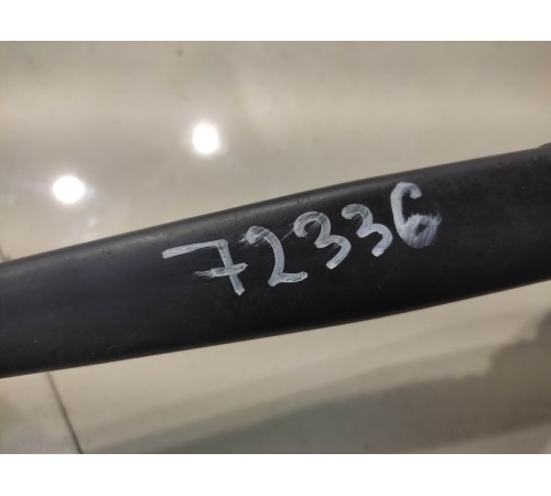 Поводок стеклоочистителя (правый)