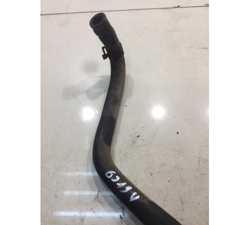 Патрубок системы охлаждения