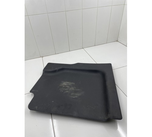 Обшивка двери багажника