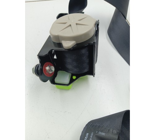 Ремень безопасности передний левый