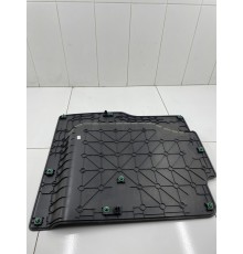 Обшивка двери багажника