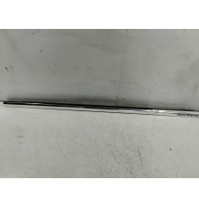 Уплотнитель стекла передний правый наружный