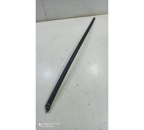 Молдинг лобового стекла(правый)