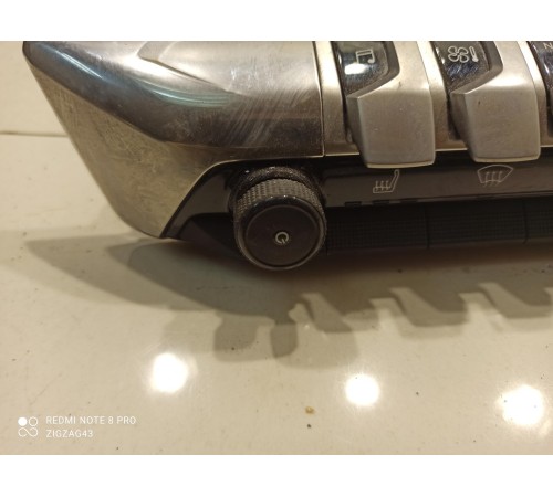 Блок кнопок, управления климатом