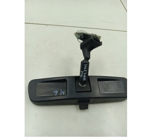 Зеркало заднего вида салонное