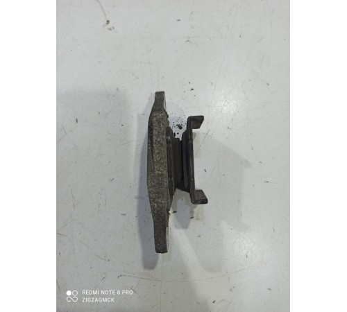 Кронштейн (задний, правый)