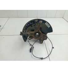 Кулак поворотный передний правый