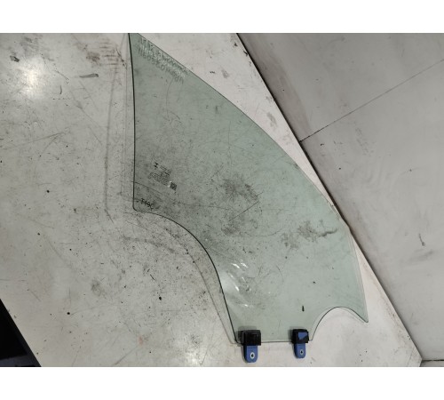 Стекло двери переднее правое