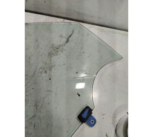 Стекло двери переднее правое