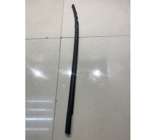 Уплотнитель стекла (задний, левый, наружний)