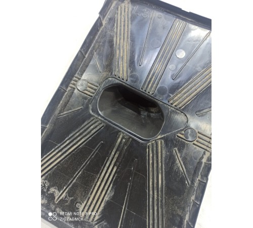 Площадка под аккумулятор (АКБ)