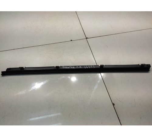 Уплотнитель стекла (передний, правый, внутренний)