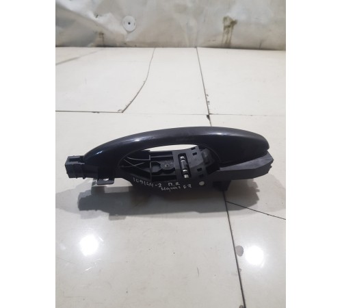 Ручка двери передняя правая внешняя