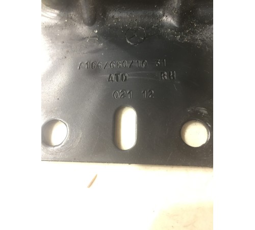 Кронштейн сиденья (задний,правый)