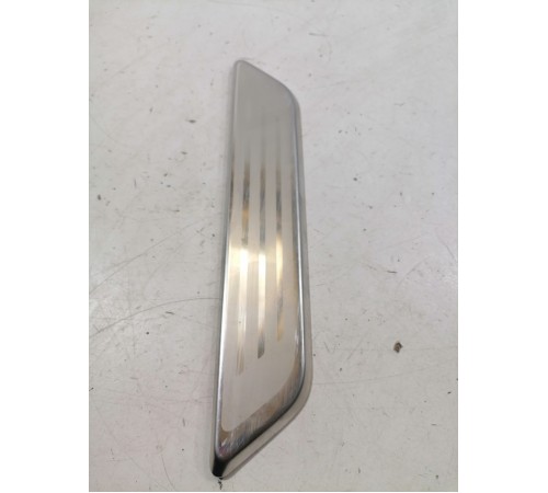 Накладка порога задняя правая