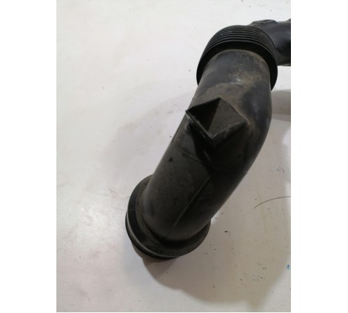 Патрубок воздушного фильтра
