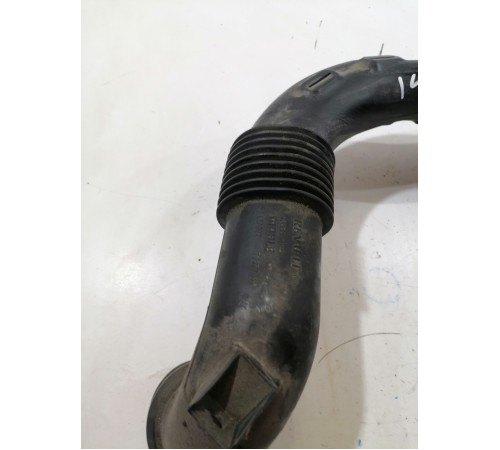 Патрубок воздушного фильтра