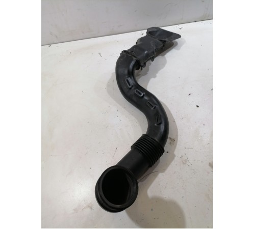 Патрубок воздушного фильтра