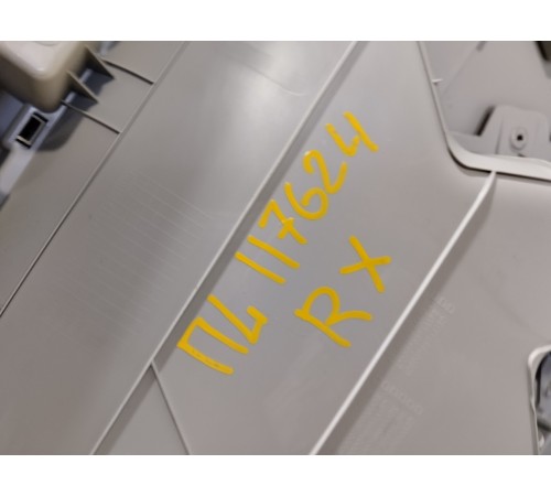 Обшивка двери передняя левая