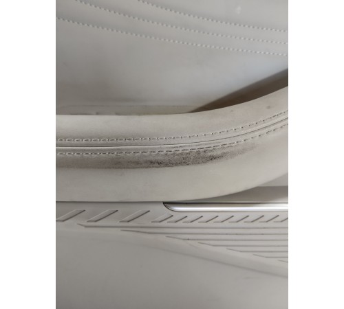 Обшивка двери передняя левая