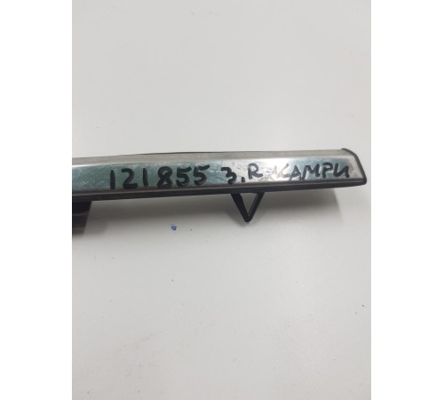 Уплотнитель стекла задний правый внешний