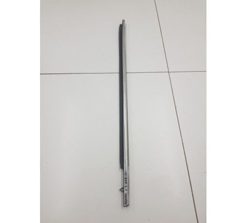 Уплотнитель стекла задний правый внешний