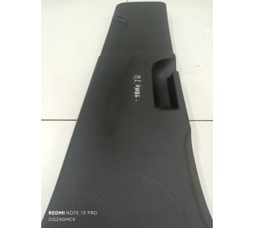 Обшивка центральной стойки правая нижняя