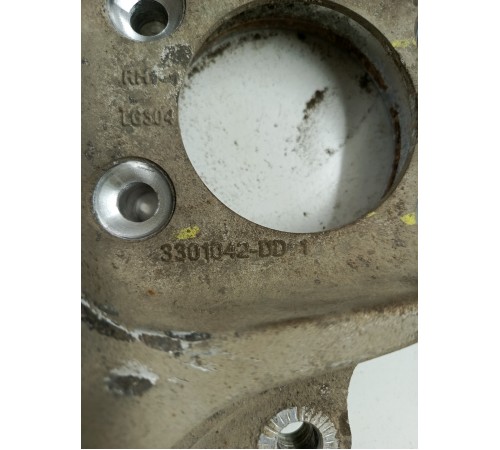 Кулак поворотный задний правый