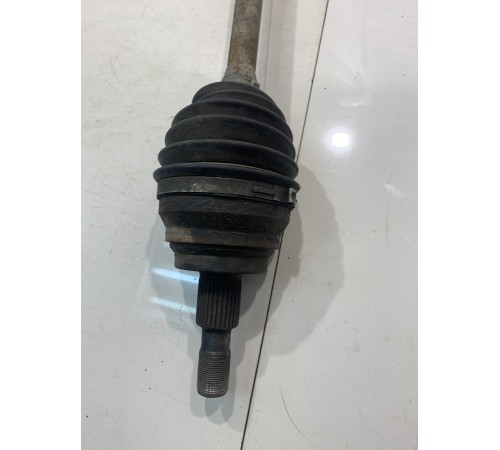 Полуось (привод) (передний, левый)