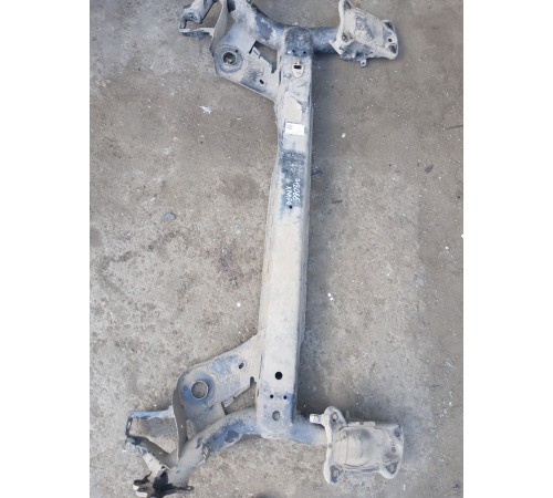 Балка подвески (подрамник) задняя