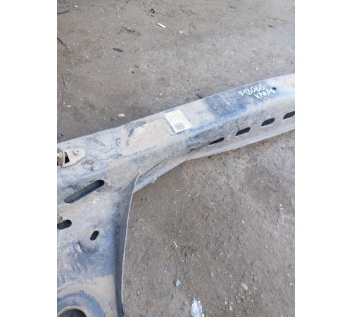 Балка подвески (подрамник) задняя