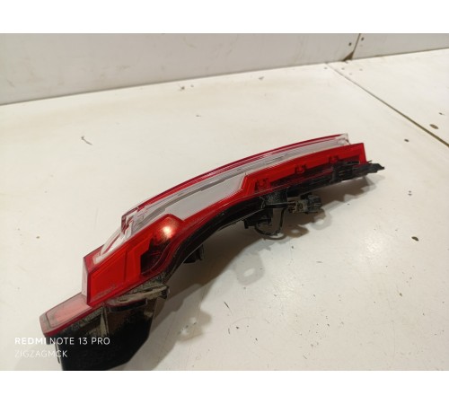 Задний фонарь бампера левый