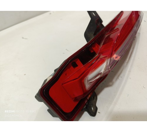 Задний фонарь бампера левый