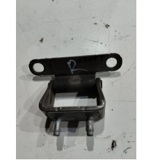 Петля крышки багажника(правая)