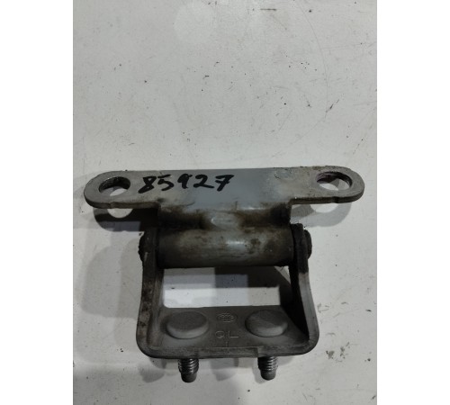 Петля крышки багажника(правая)