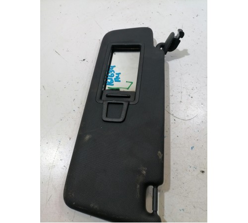  Козырек солнцезащитный левый