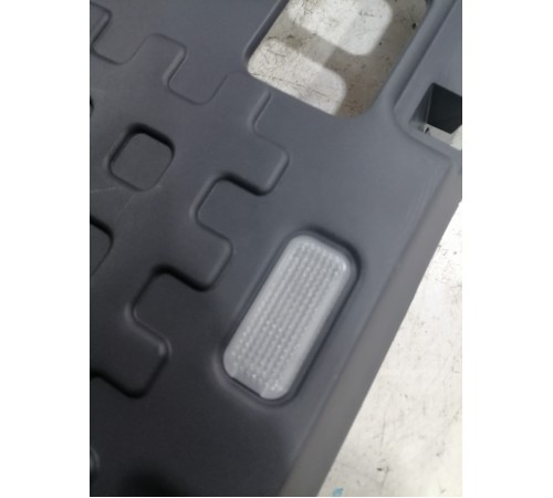 Накладка торпедо правая под бардачок