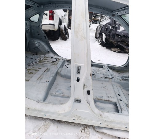 Порог со стойкой правый