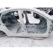 Порог со стойкой правый