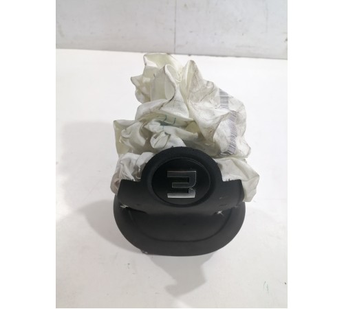 Подушка безопасности водителя