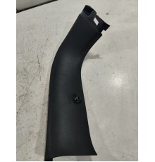 Накладка крышки багажника правая