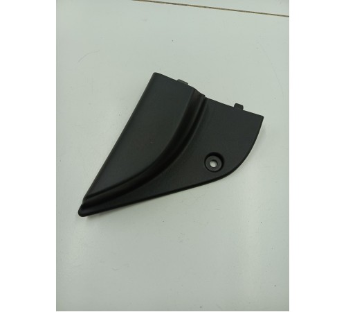 Накладка угол двери передний правый