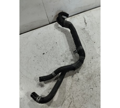 Патрубок системы охлаждения