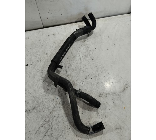 Патрубок системы охлаждения