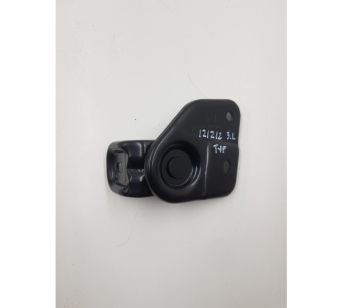 Кронштейн крепление заднего сиденья левый