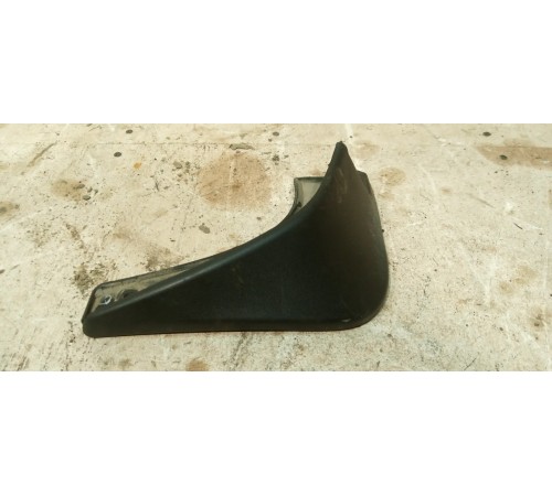 Брызговик задний левый